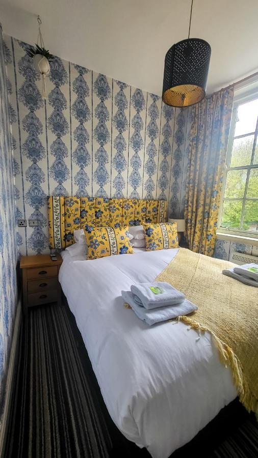 Blackburne Arms ,24 Catharine Street Hotel リヴァプール エクステリア 写真